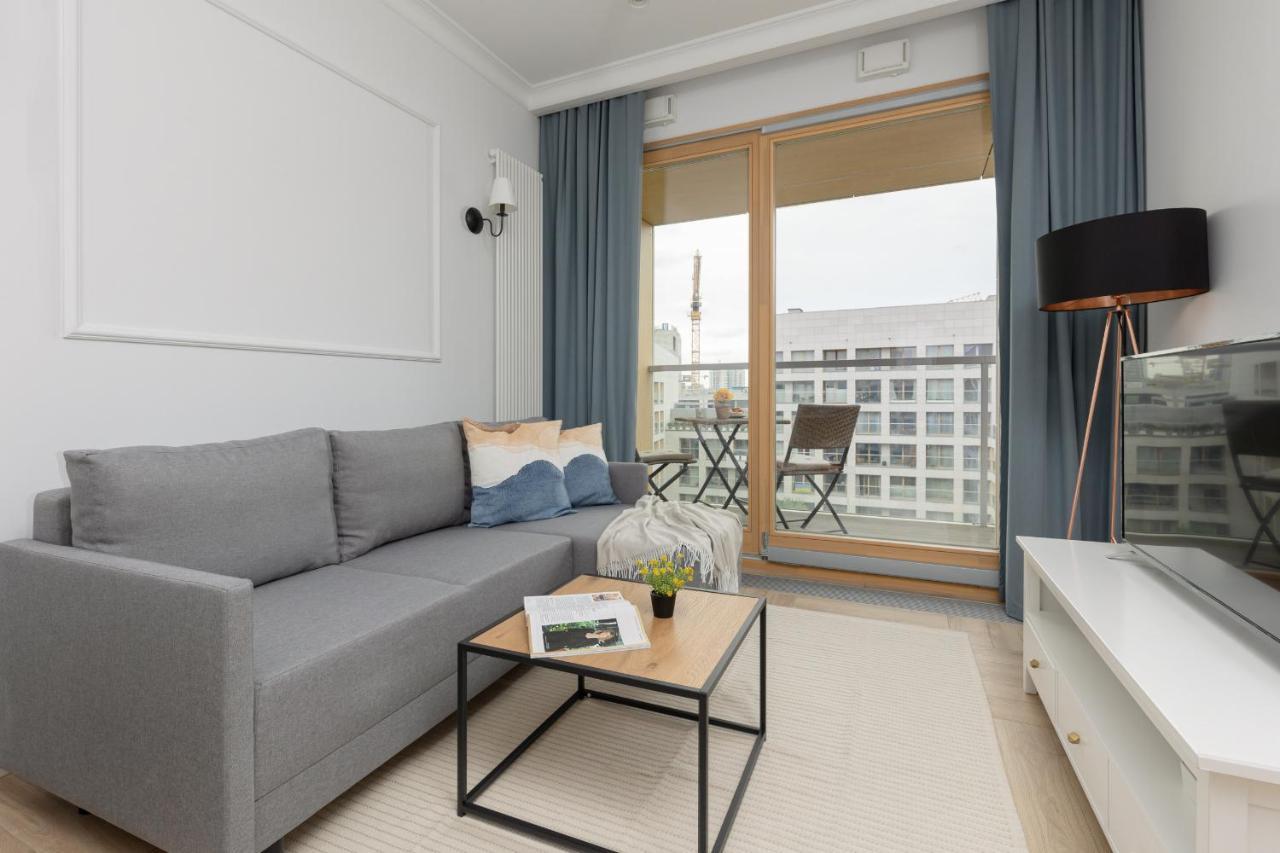Stylish Apartment Kolejowa & Parking & Balcony By Noclegi Renters Warschau Exterior foto