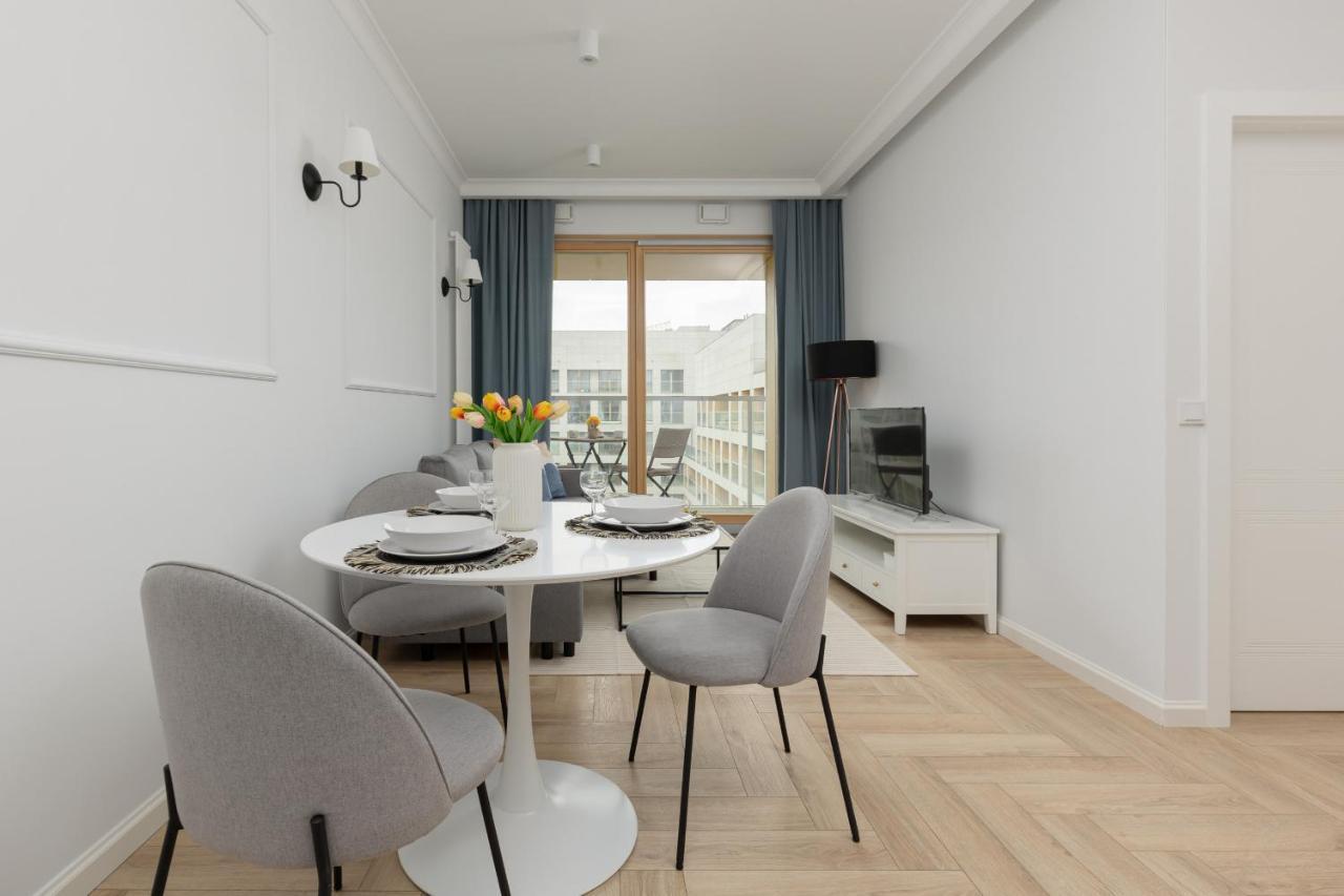 Stylish Apartment Kolejowa & Parking & Balcony By Noclegi Renters Warschau Exterior foto